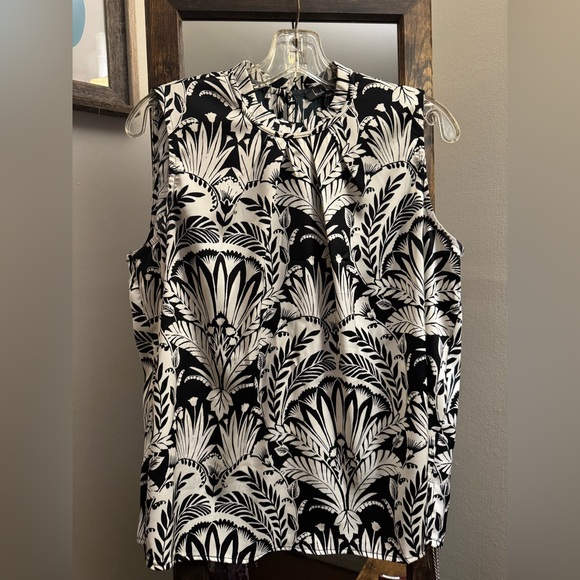 Nicole Miller Monochrome Floral Pattern Dress - Picture 1 of 4